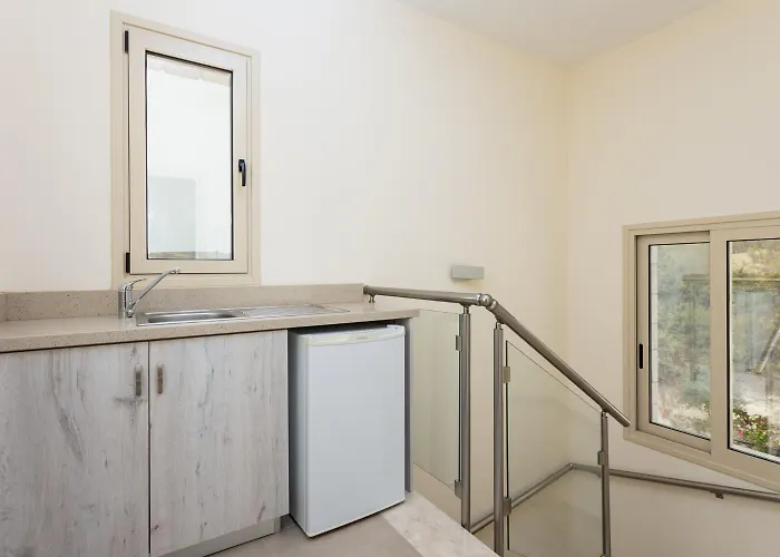 Christel Villa Lachi